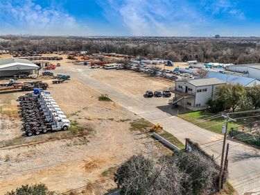 3550 S Main Street, Fort Worth, TX 76040