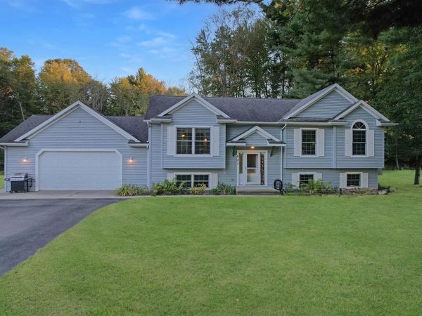 501 AUBIN STREET, Peshtigo, WI 54157