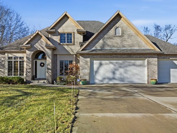 117 Fox Trot, Dixon, IL 61021