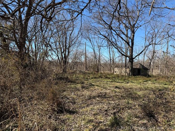 Tinker Avenue , Pawhuska, OK 74056