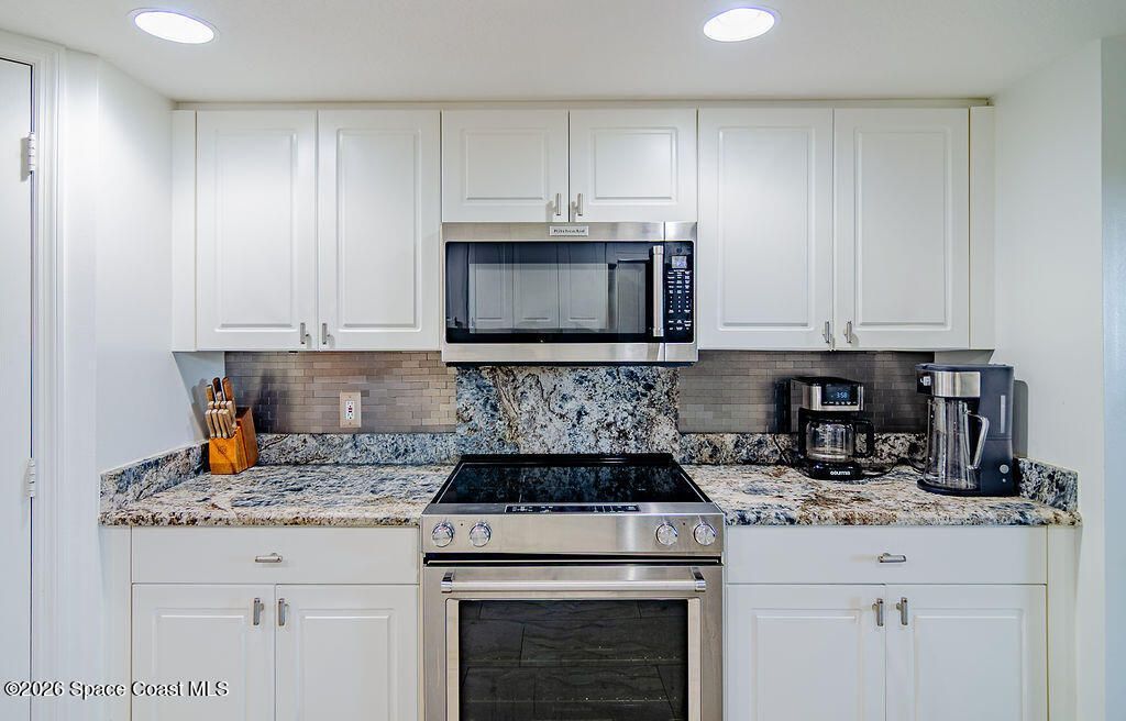 8871 Lake Drive, Unit 302, Cape Canaveral, FL 32920 Photo