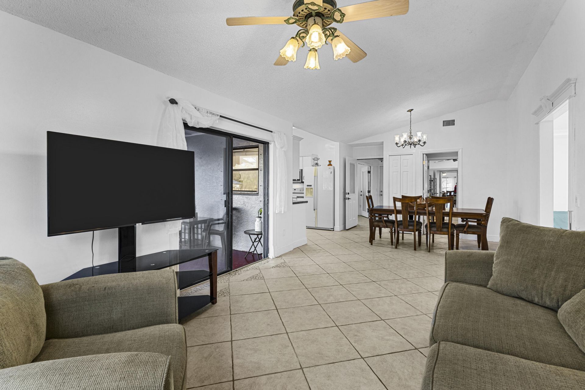 457 SW David Terrace, Port Saint Lucie, FL 34953 Photo