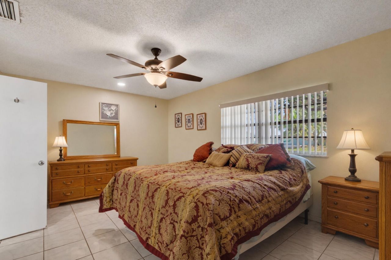 1686 SE Biddle Lane, Port Saint Lucie, FL 34983 Photo