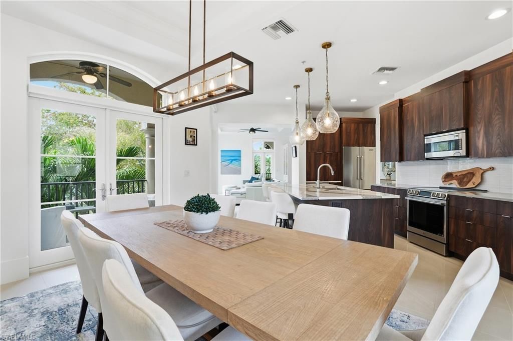 1008 7th St S, Unit B1, Naples, FL 34102 Photo