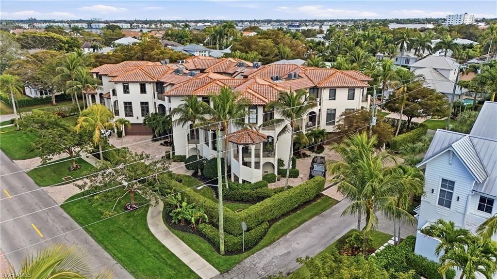 1008 7th St S, Unit B1, Naples, FL 34102 Photo