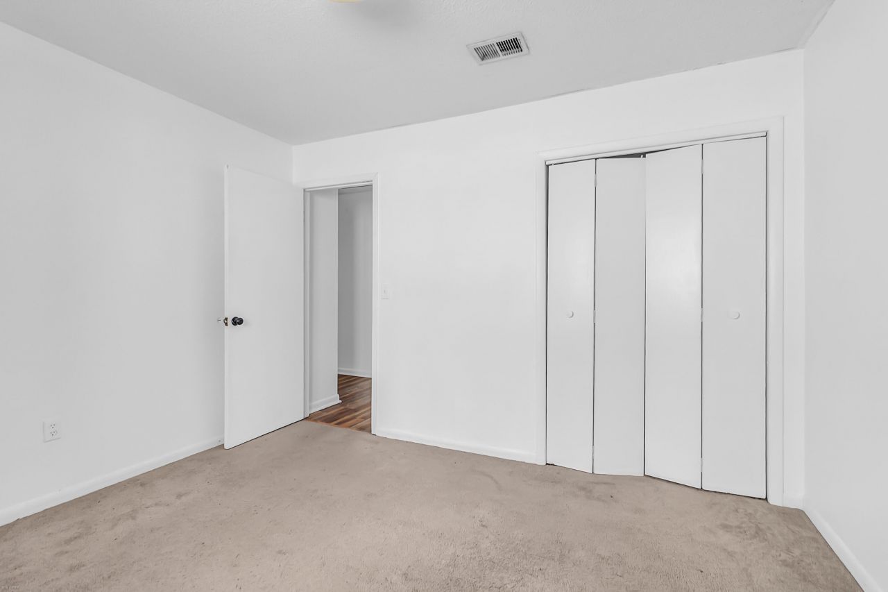 1543 Theresa Drive Photo 18