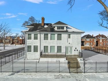 2080 Gladstone Street, Detroit, MI 48206