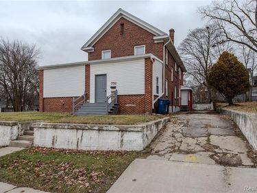 751 Dupont Street, Flint, MI 48504