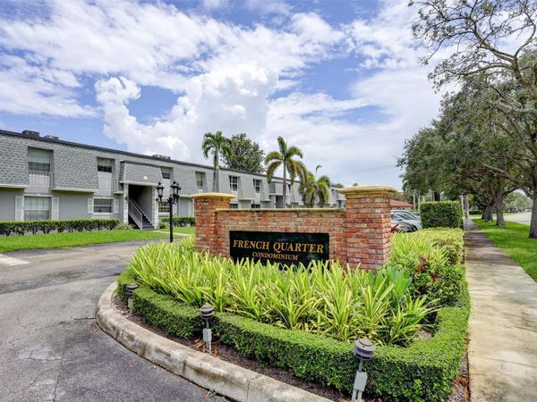 428 NW 70th Avenue, Unit 140, Plantation, FL 33317