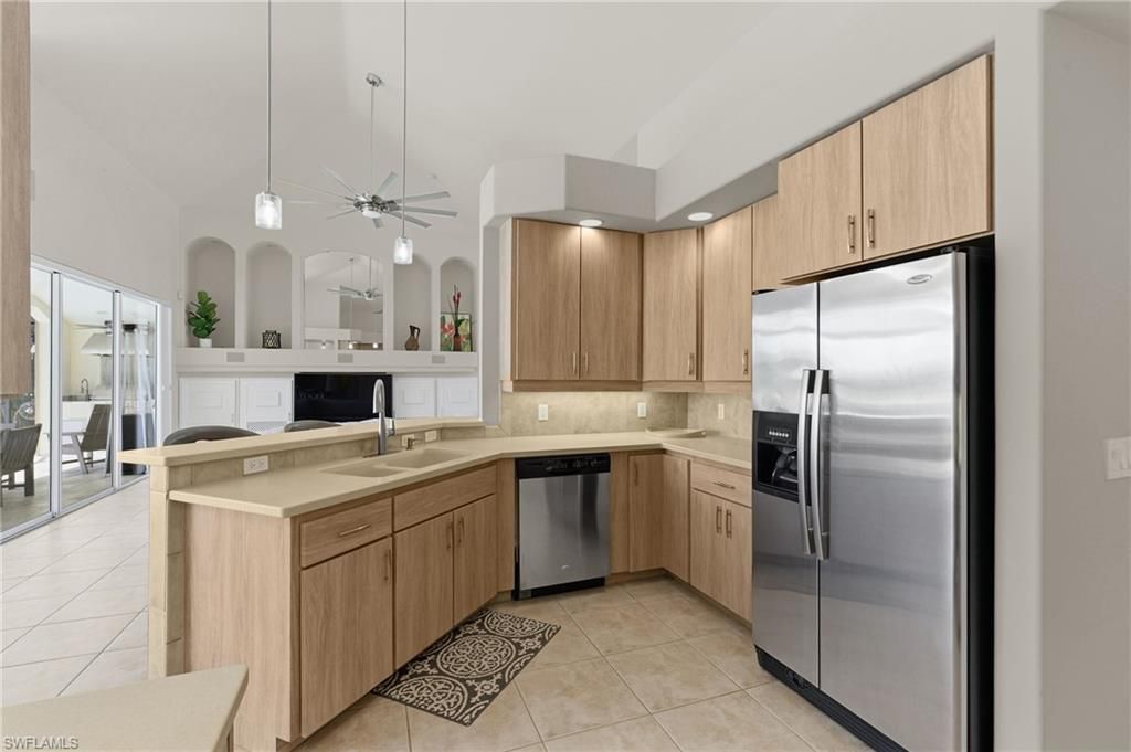 2822 SW 40th St, Cape Coral, FL 33914 Photo