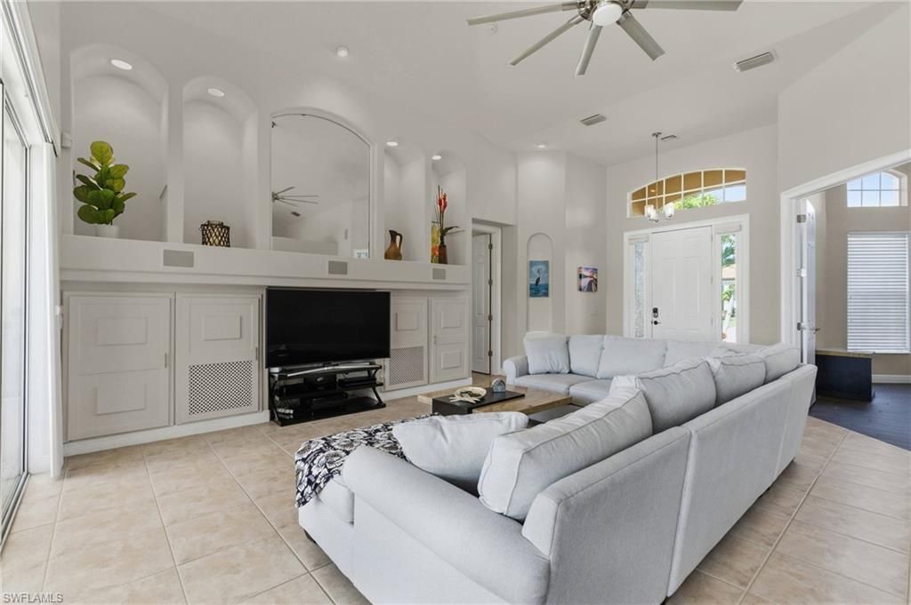 2822 SW 40th St, Cape Coral, FL 33914 Photo