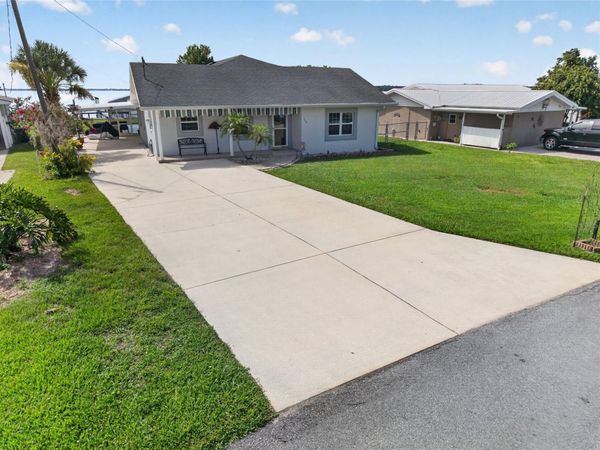 148 N LAKE REEDY BOULEVARD, FROSTPROOF, FL 33843
