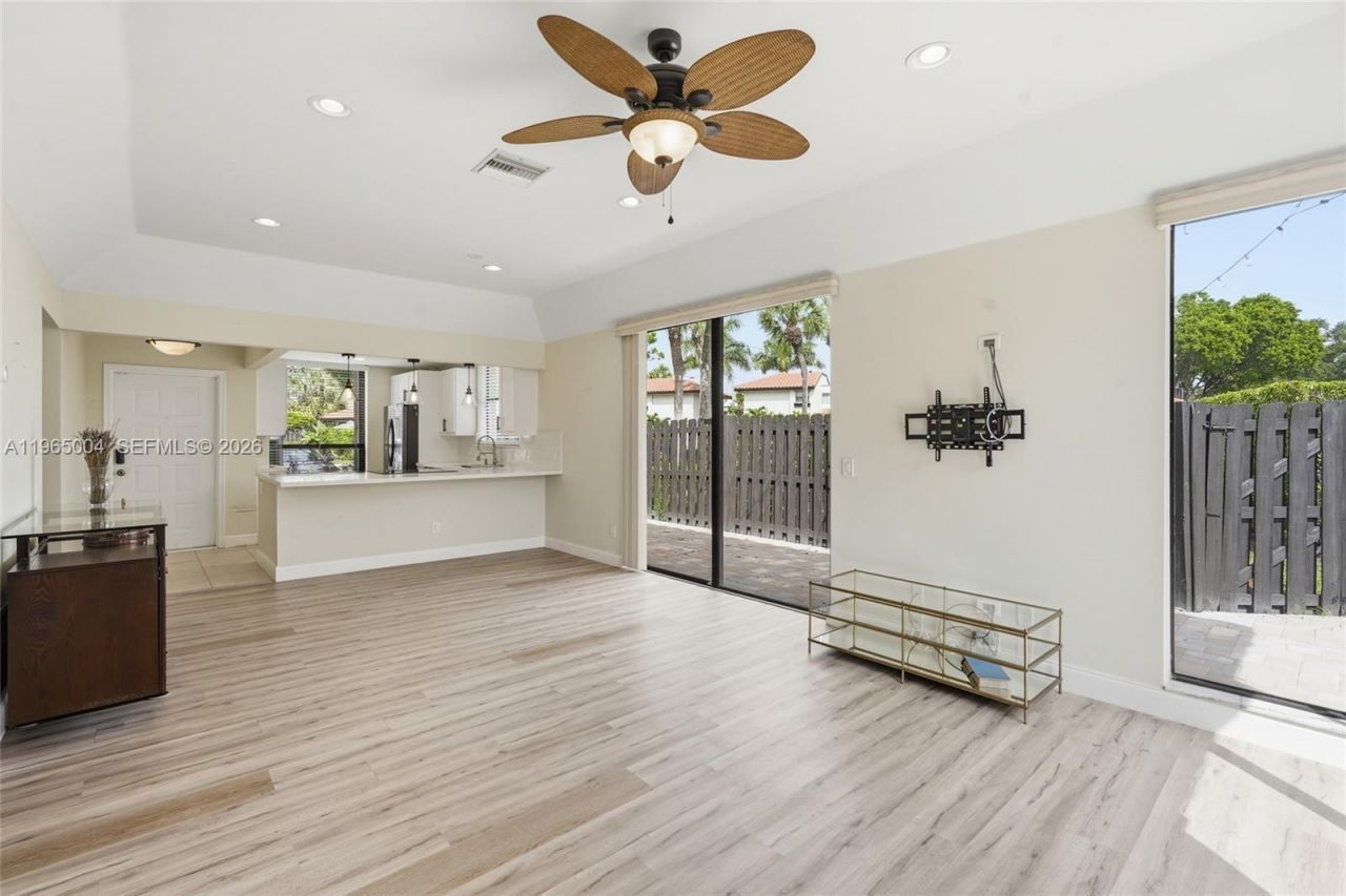 5726 Fox Hollow Dr, Unit A, Boca Raton, FL 33486 Photo