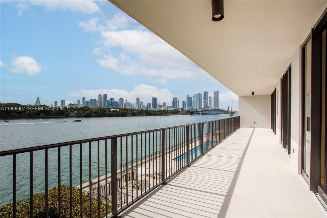 1000 Venetian Way , Unit 301, Miami, FL 33139 Photo