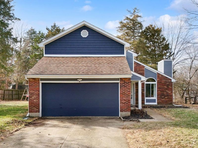 6039 Edna Oaks Court, Miami Twp, OH 45459 Photo 2