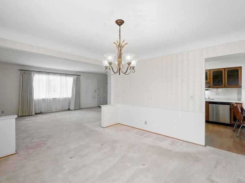 6639 Plantation Way, Cincinnati, OH 45224 Photo 10