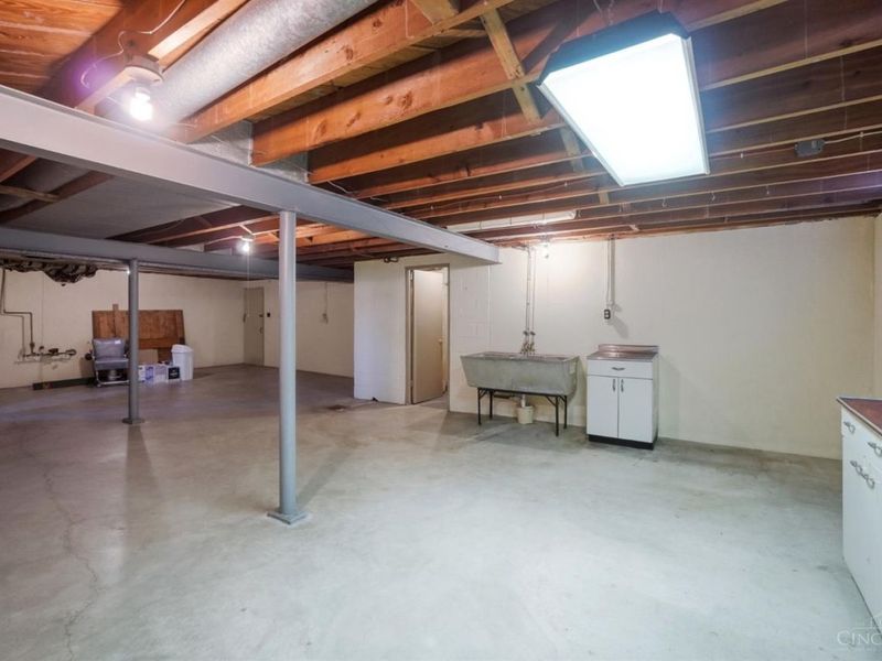 6639 Plantation Way, Cincinnati, OH 45224 Photo 33