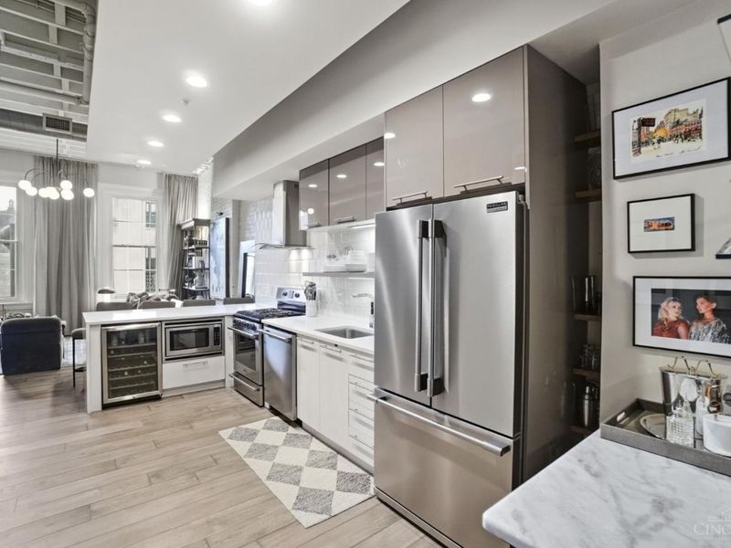 813 Broadway Street, Unit 404, Cincinnati, OH 45202 Photo 12