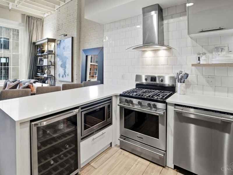 813 Broadway Street, Unit 404, Cincinnati, OH 45202 Photo 16