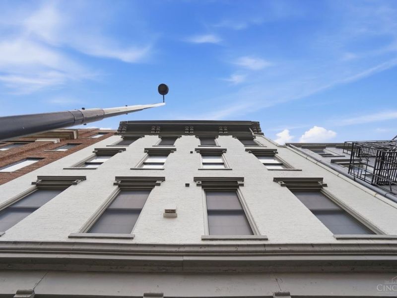 813 Broadway Street, Unit 404, Cincinnati, OH 45202 Photo 4