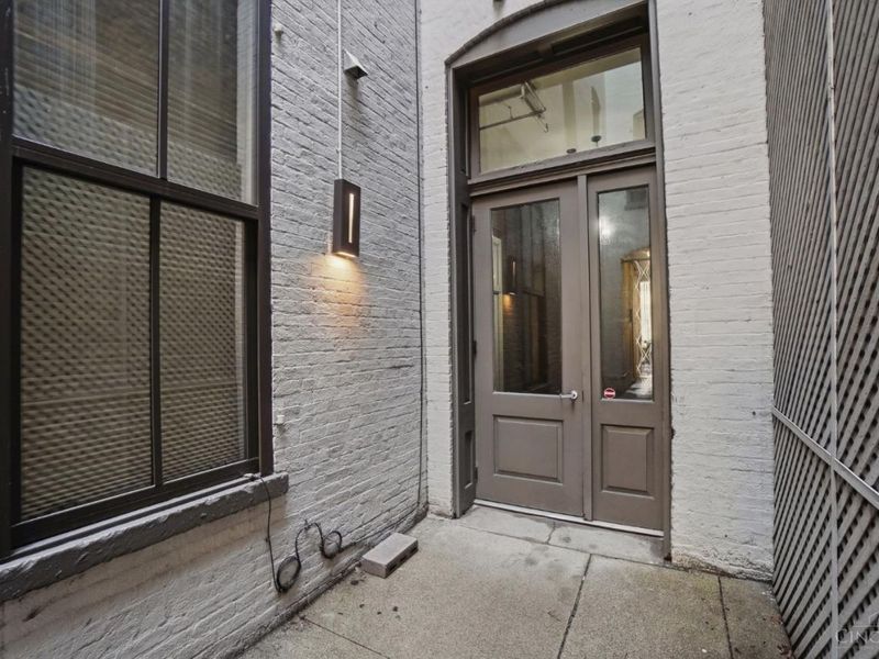 813 Broadway Street, Unit 404, Cincinnati, OH 45202 Photo 8