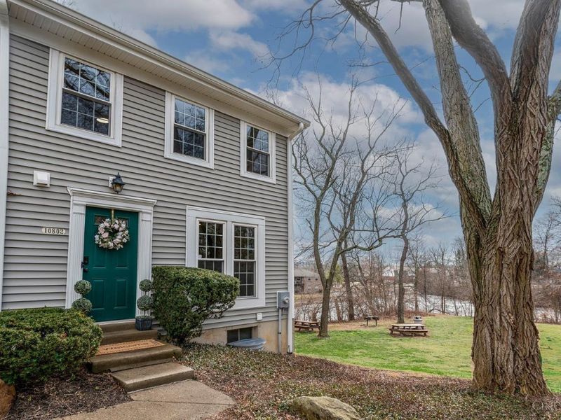 10802 Lakehurst Court, Unit 114, Sycamore Township, OH 45242 Photo 1