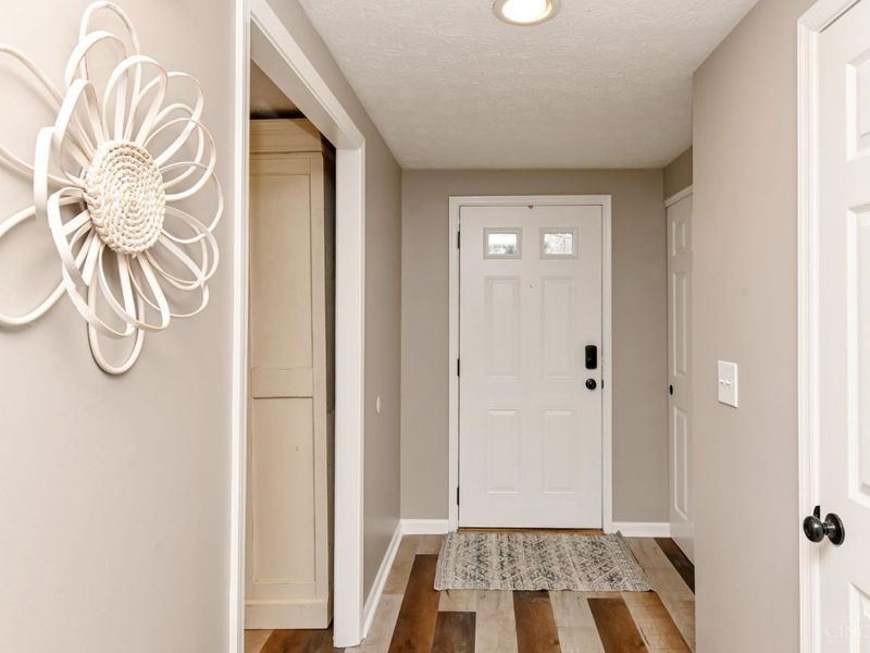 10802 Lakehurst Court, Unit 114, Sycamore Township, OH 45242 Photo 3