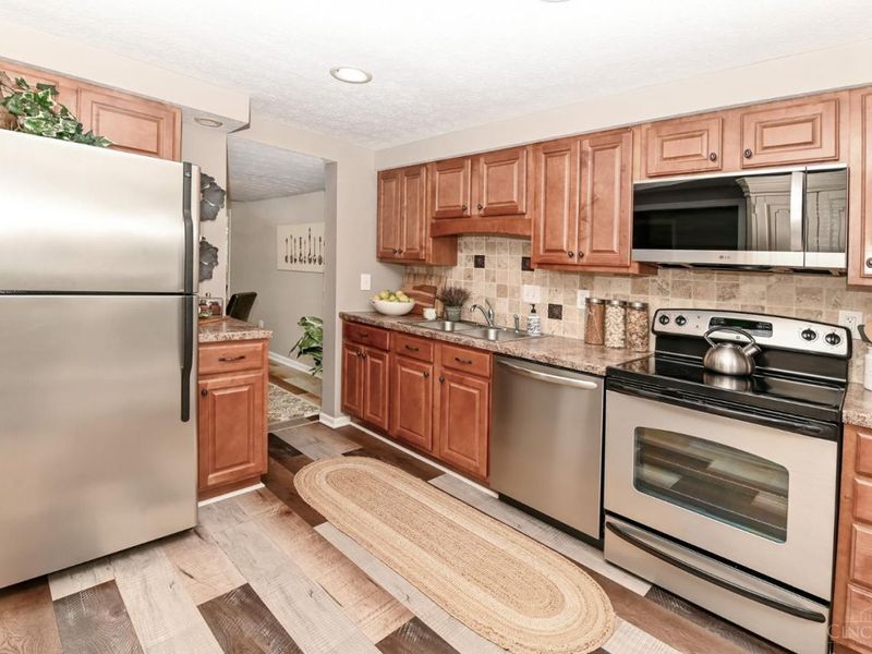 10802 Lakehurst Court, Unit 114, Sycamore Township, OH 45242 Photo 9