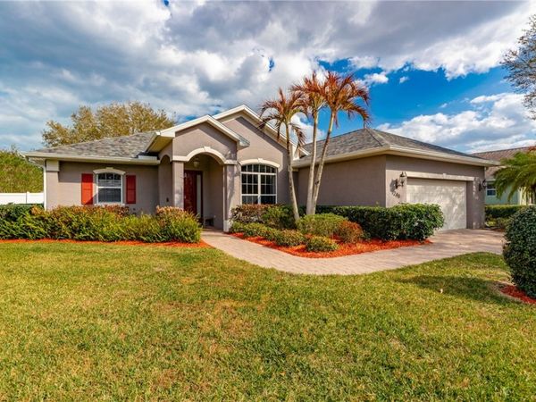 240 Champagne Court SW, Vero Beach, FL 32968