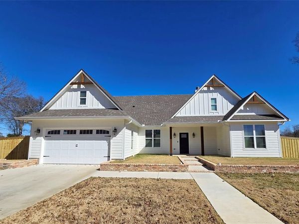 139 Green Meadow, Van, TX 75790