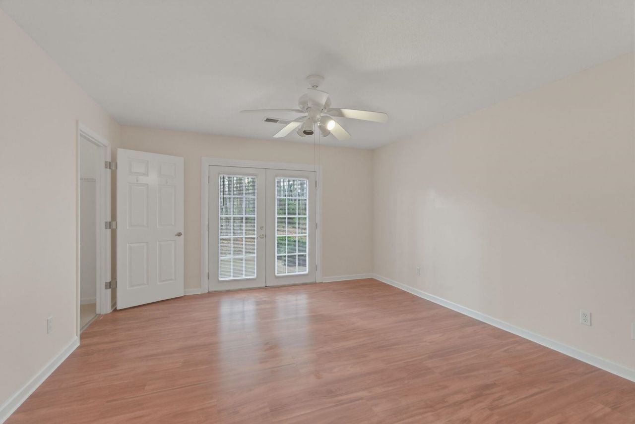 100 Timberline Dr. Photo 15