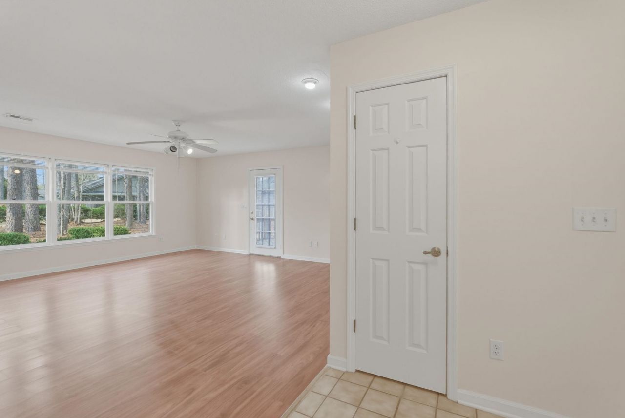 100 Timberline Dr. Photo 23