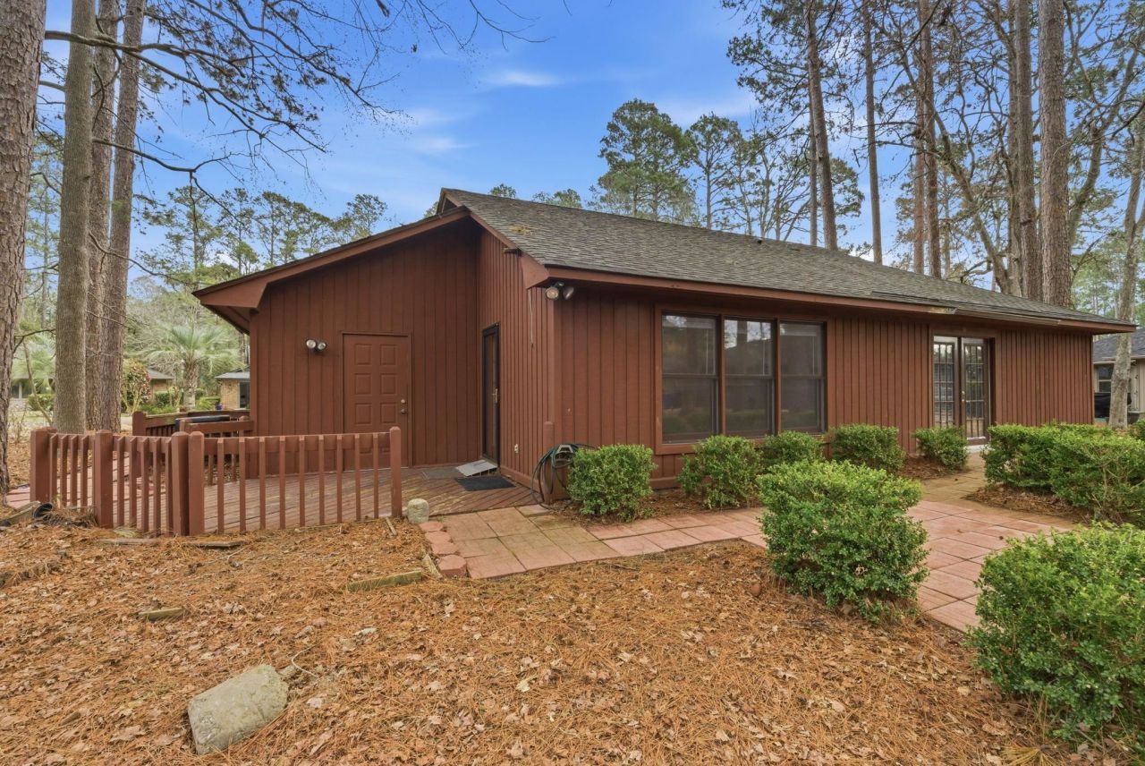 100 Timberline Dr. Photo 31