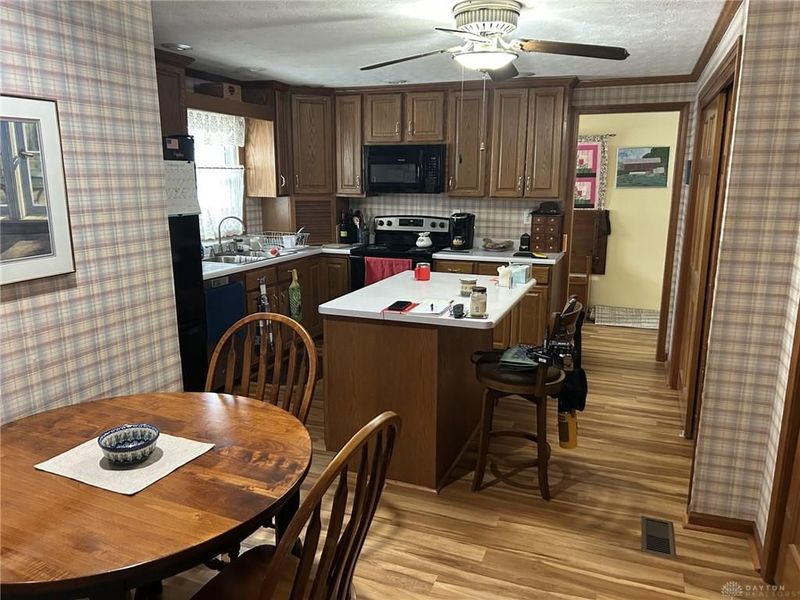 2415 Tennyson Drive, Bellbrook, OH 45305 Photo 8