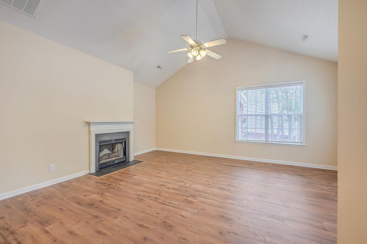 195 Fox Squirrel Run Photo 6