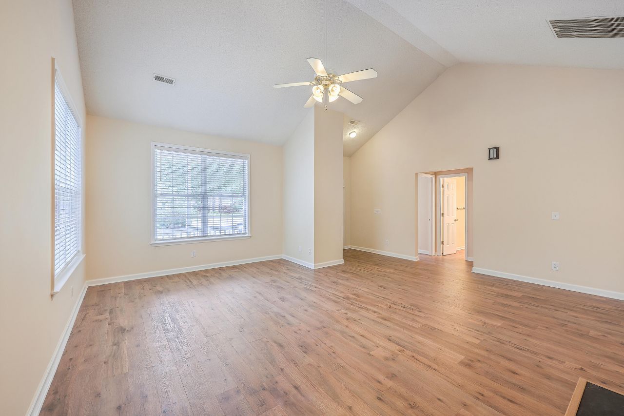 195 Fox Squirrel Run Photo 8