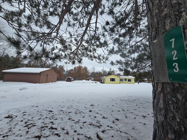 723 N Perry Creek Road, Fairview, MI 48621