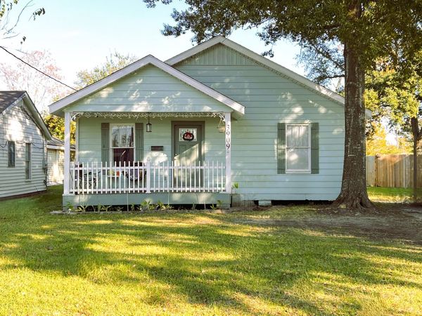 3909 Auburn, Lake Charles, LA 70607