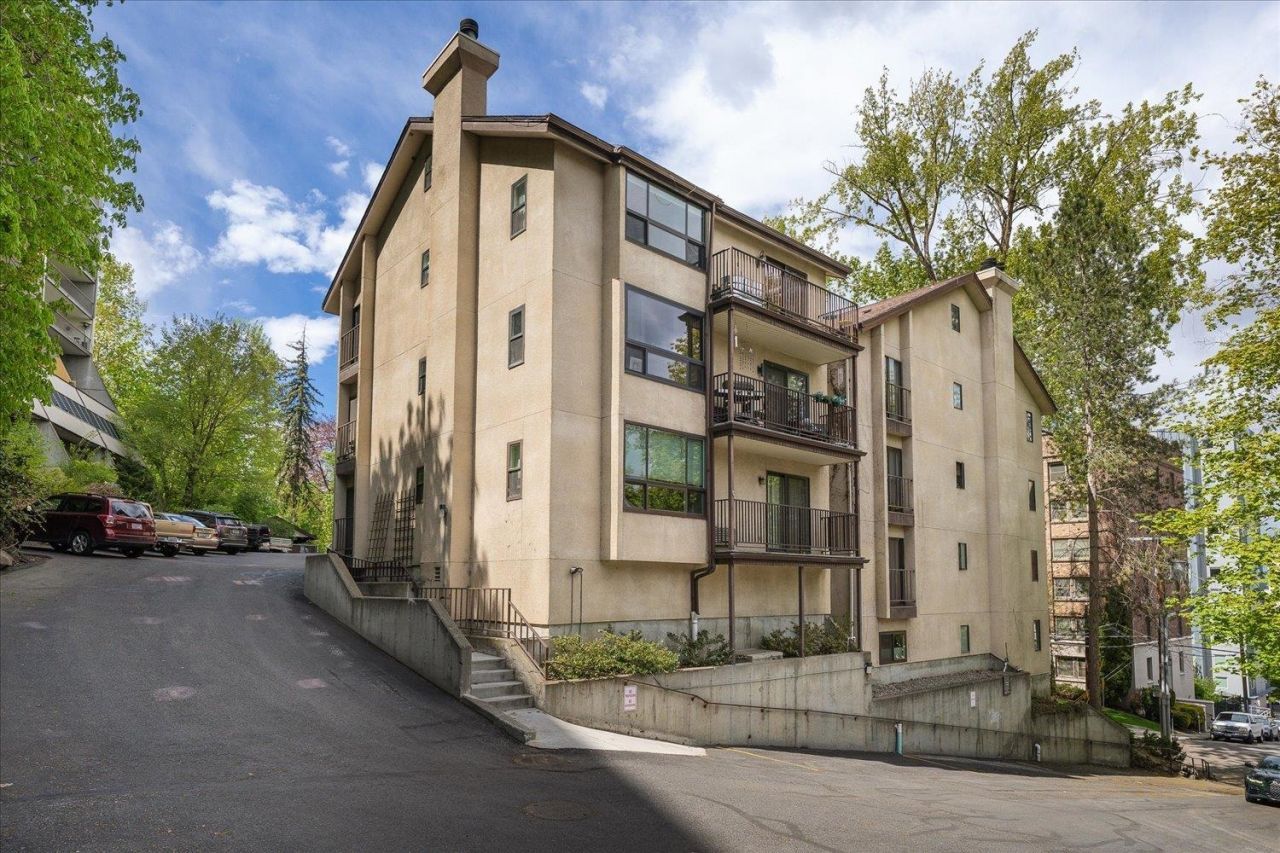 707 W 6th St, Spokane, WA 99204 Main Photo