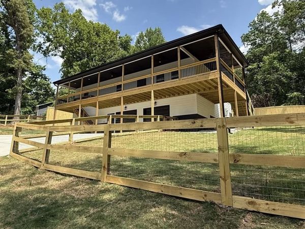 348 Bow Drive, Lavonia, GA 30553