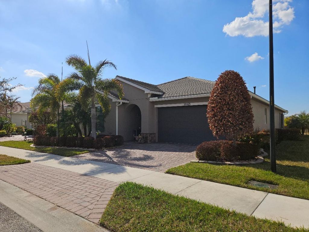 10063 SW Coral Tree Circle, Port Saint Lucie, FL 34987 Photo