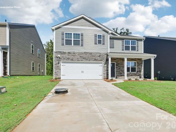 400 Dazzle Loop , Newton, NC 28658