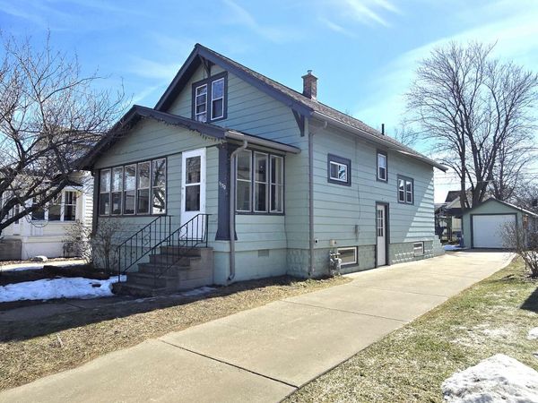 1130 Columbus Avenue, Grand Haven, MI 49417