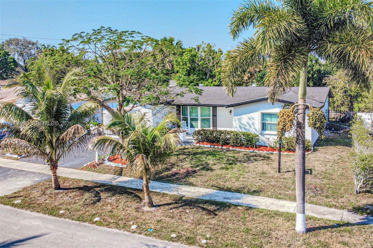 4541 NW 23rd St, Lauderhill, FL 33313 Photo