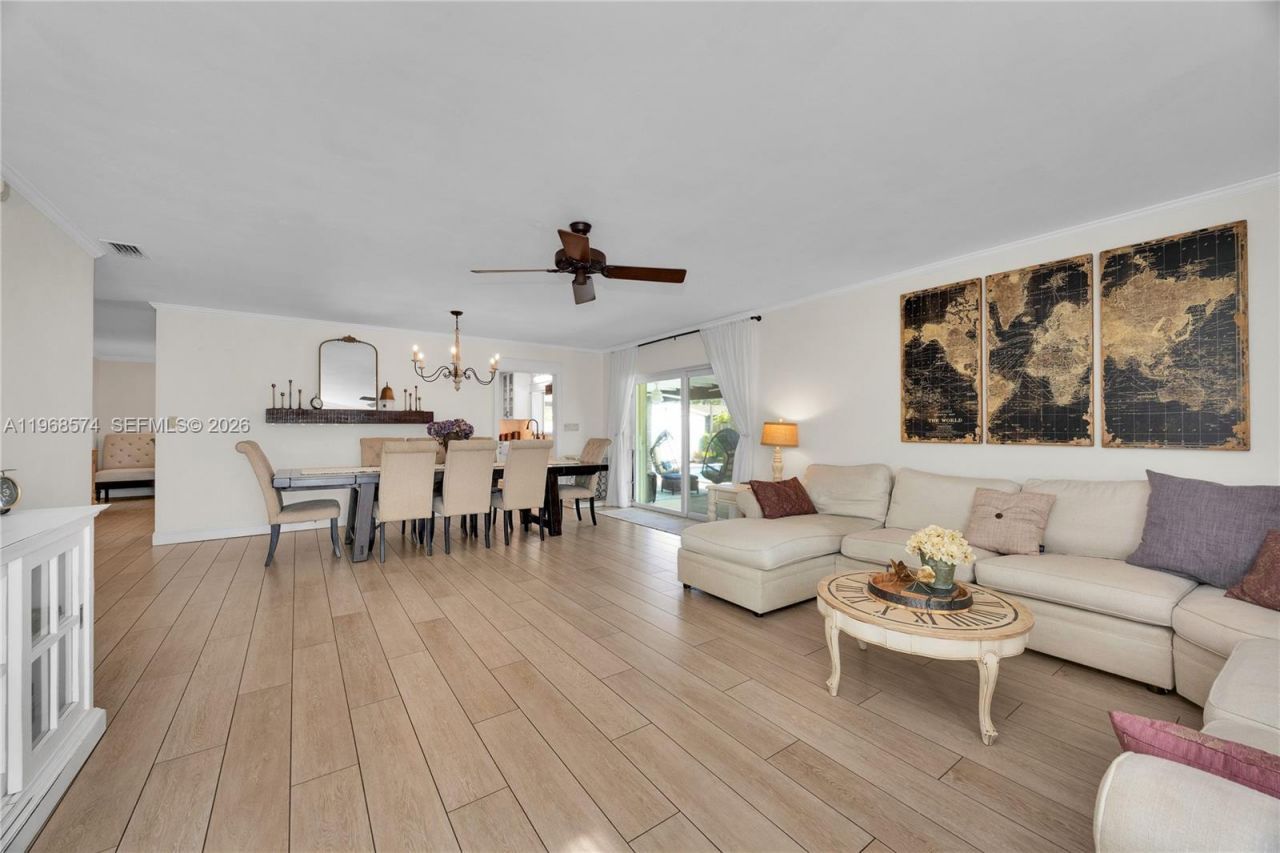 18525 SW 90th Ct, Cutler Bay, FL 33157 Photo