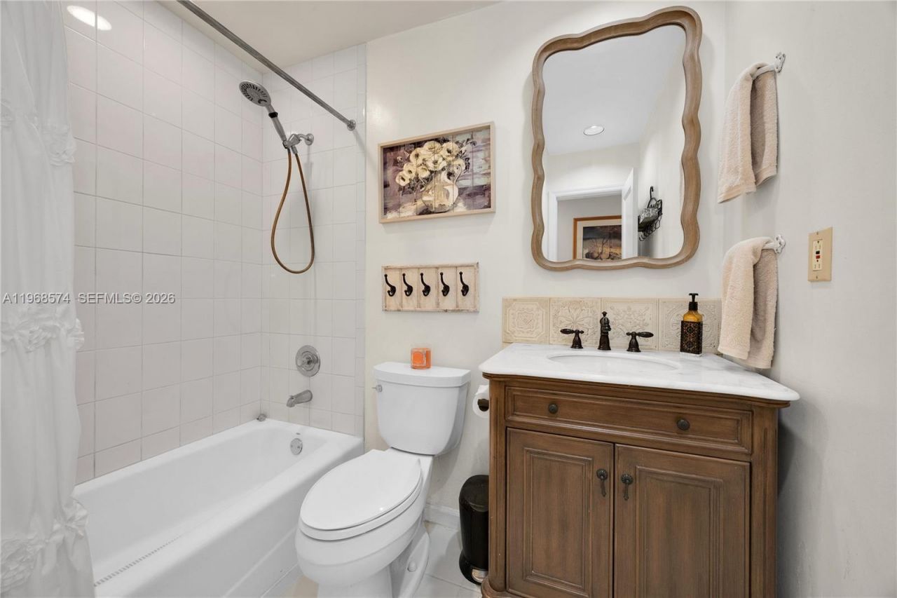 18525 SW 90th Ct, Cutler Bay, FL 33157 Photo