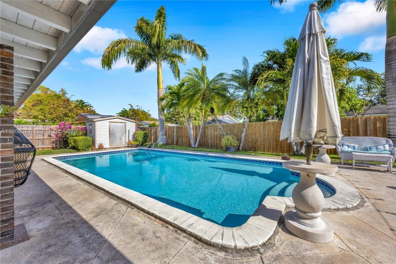 18525 SW 90th Ct, Cutler Bay, FL 33157 Photo