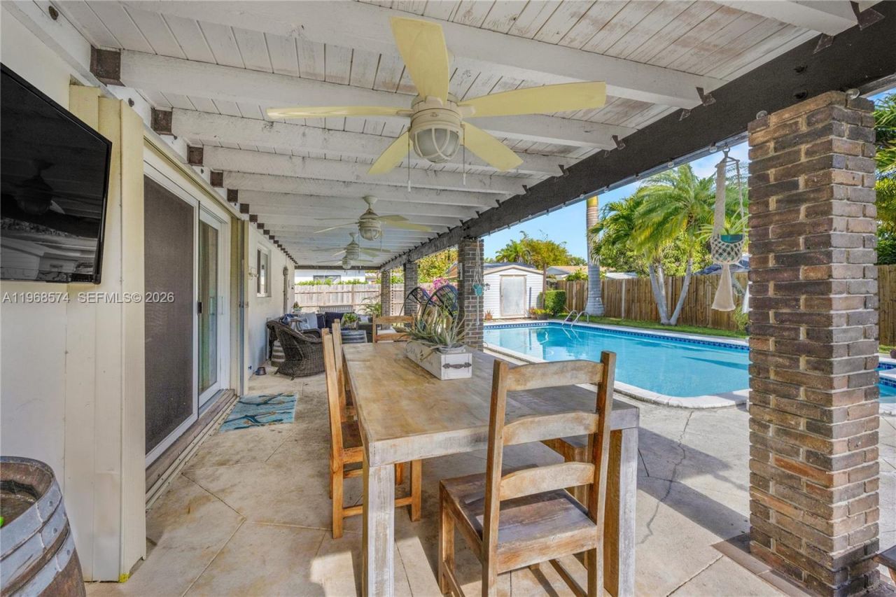 18525 SW 90th Ct, Cutler Bay, FL 33157 Photo