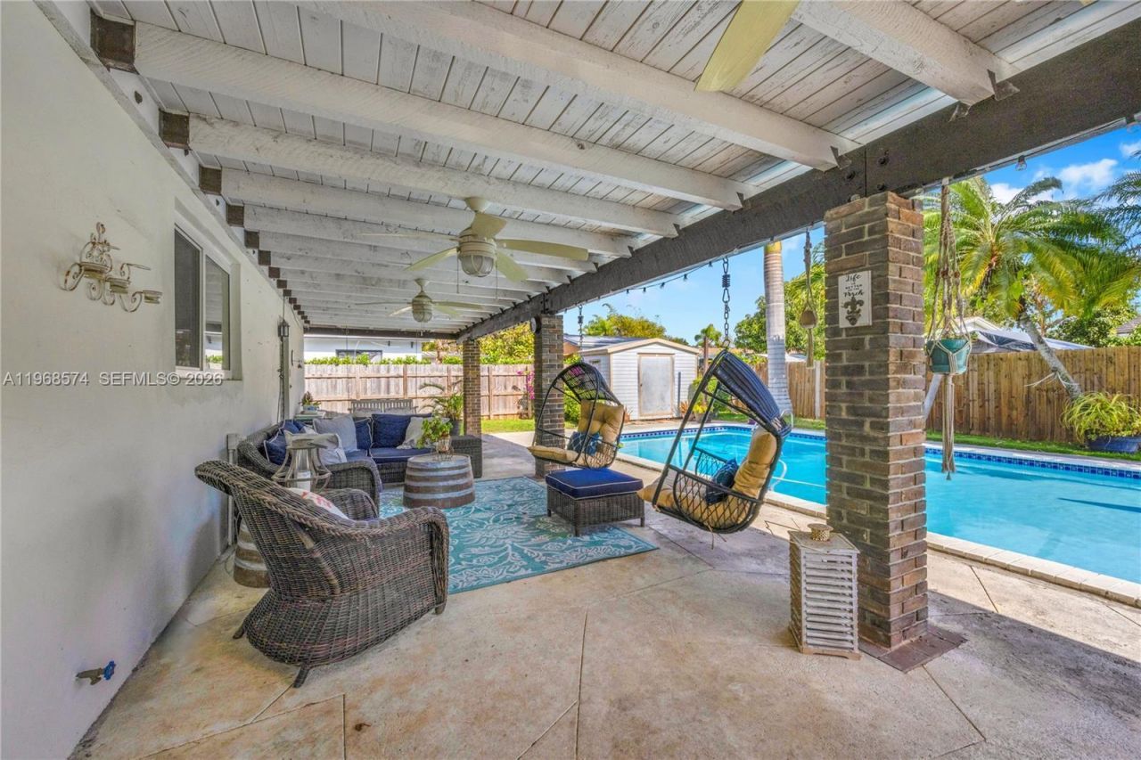 18525 SW 90th Ct, Cutler Bay, FL 33157 Photo