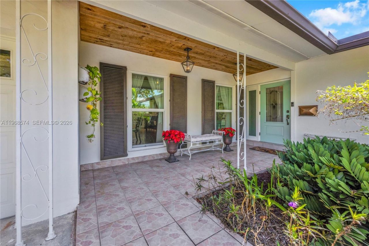 18525 SW 90th Ct, Cutler Bay, FL 33157 Photo